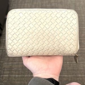 Weekend sale!! Bottega Veneta zippy wallet